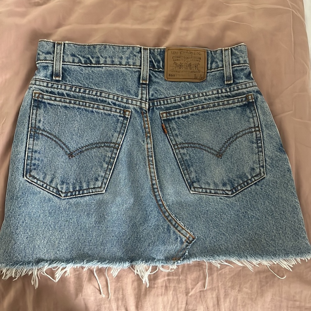 LEVIS MINI SKIRT - Picture 2 of 4